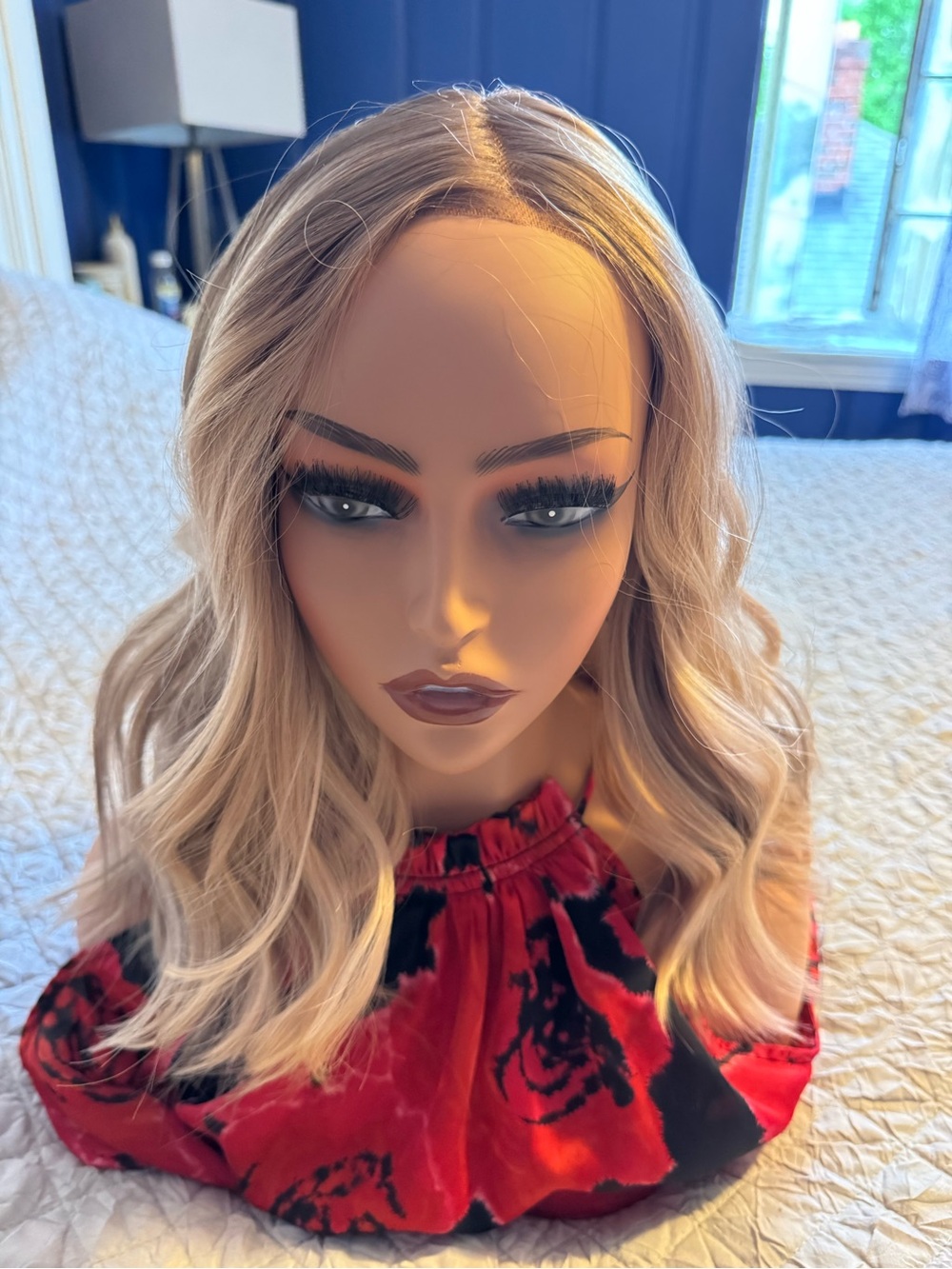Margot Standard Size